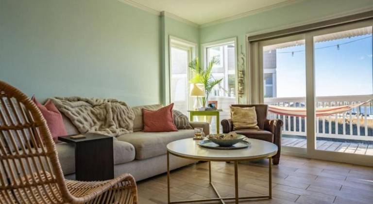 House with pool | Next to the beach | Pet-friendly in Carolina Beach, NC