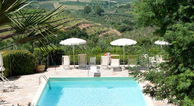 House with patio, garden & grill in Vinci