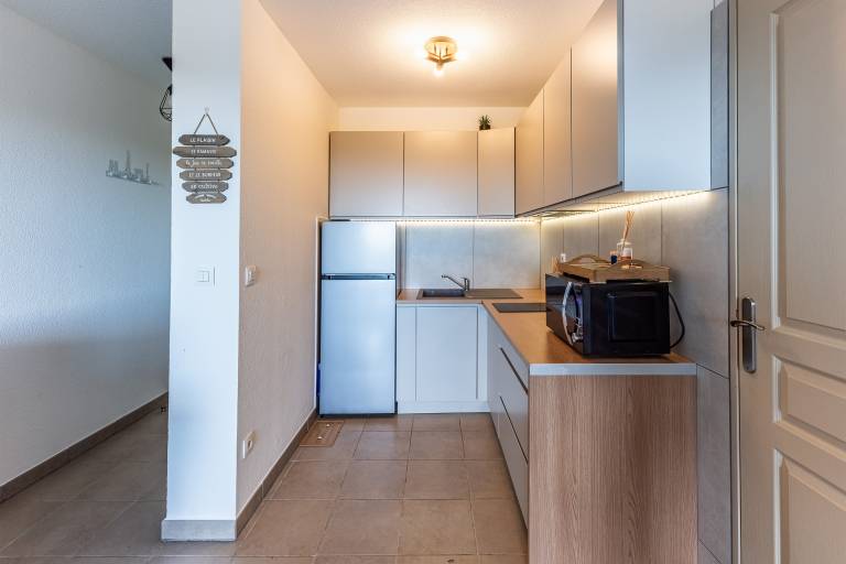 Holiday apartment with terrace & pool — photo 4