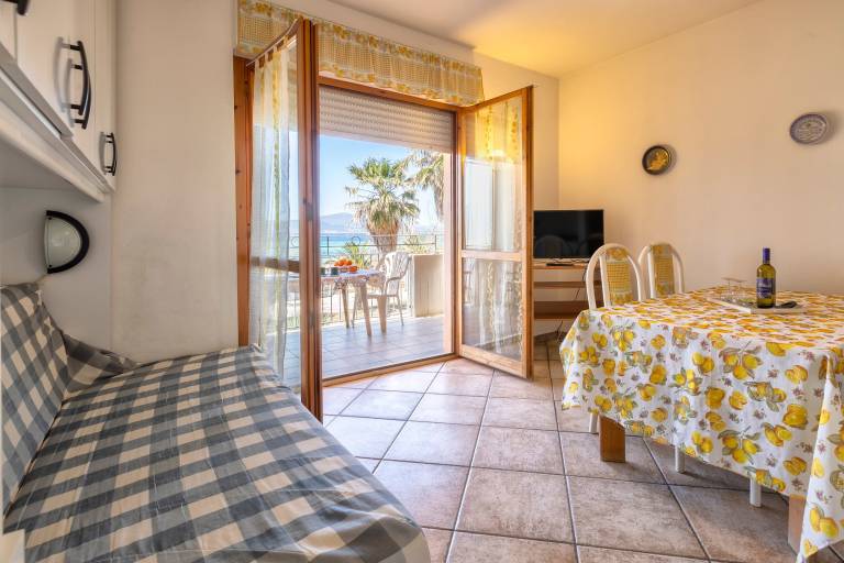 Apartment "Giallo Celeste" with Sea View, Balcony & Wi-Fi — photo 5