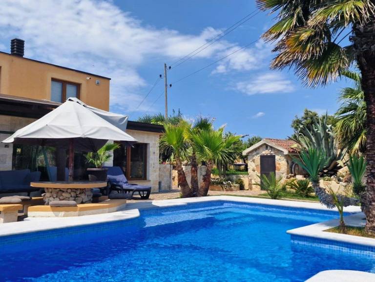 Ferienhaus in Pomer für max. 8 Personen