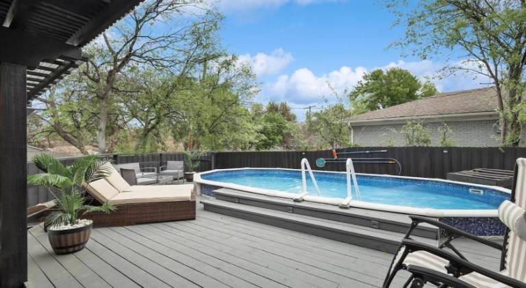 House with pool & sauna — photo 4