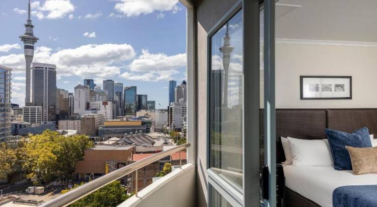 Child-friendly serviced apartment with terrace | Close to Saint Patrick's Cathedral | Good for workation | Pets are welcome — photo 3