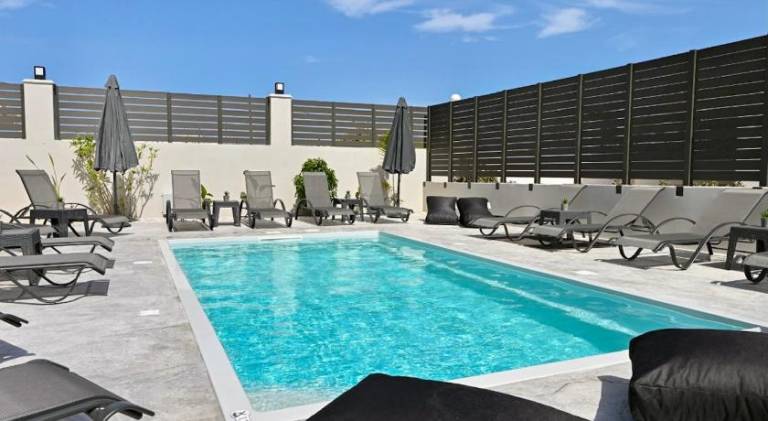 Serviced apartment with pool & terrace in Hersonissos