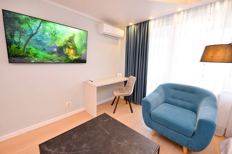 Children-friendly apartment | Next to Stavropoleos Monastery | City view | Dogs allowed — photo 3