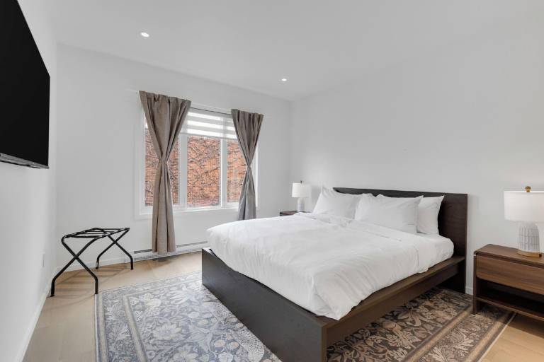 Holiday apartment | Close to Saint Joseph's Oratory | Dogs allowed — photo 3