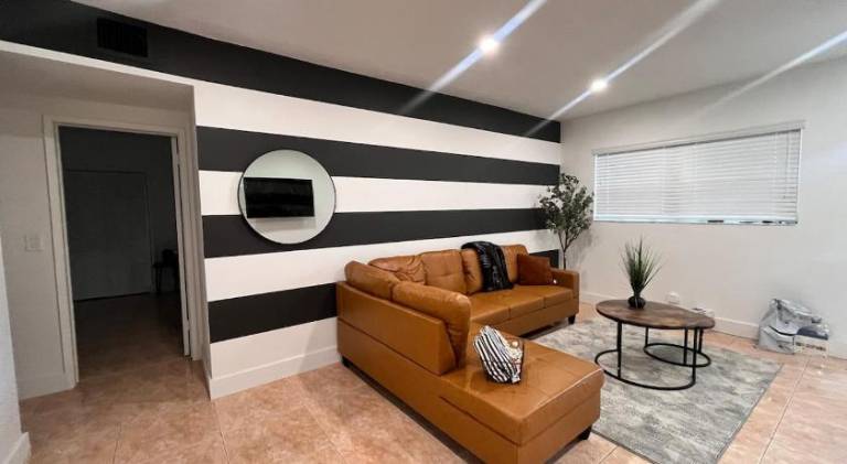 Cozy Miami Home Next to Beach & Aventura Mall — photo 3