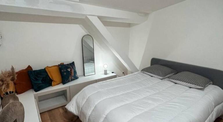 Apartment | Close to Place des Quinconces — photo 2