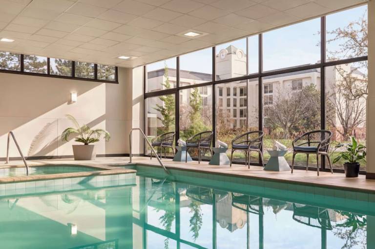 Embassy Suites by Hilton Kansas City Overland Park