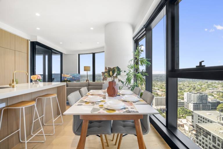 High Rise 3 Bed Apartment with Premium Amenities