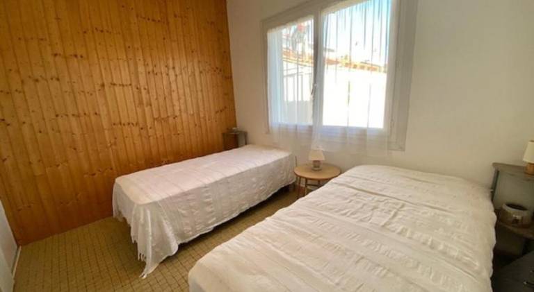 House | Close to the beach | Dogs allowed — photo 2
