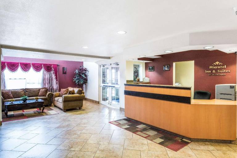 Microtel Inn & Suites by Wyndham Salt Lake City Airport — photo 5