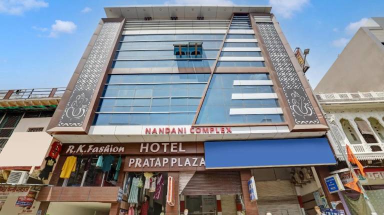 Pratap plaza Nandini complex in Agra