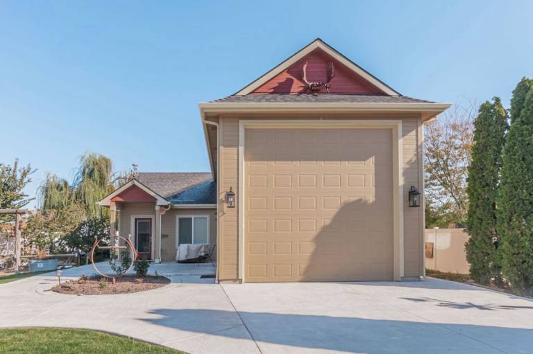 Cabin Nampa