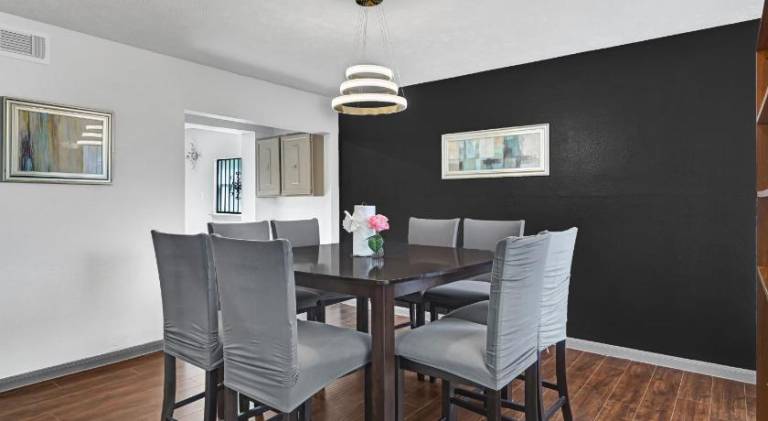 282 m&sup2; Ferienhaus