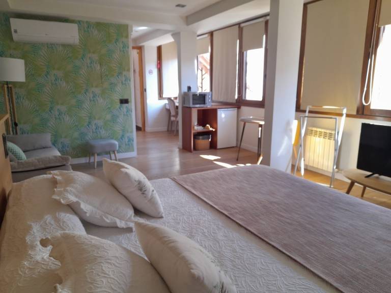 Room 'Doble Superior - Los Gigantes' with Shared Pool, Wi-Fi and Air Conditioning — photo 2