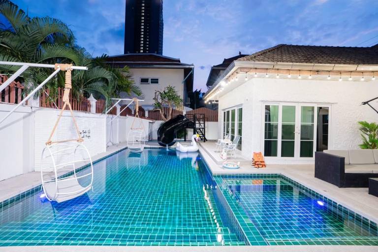 Jomtien Beach Villas in Pattaya