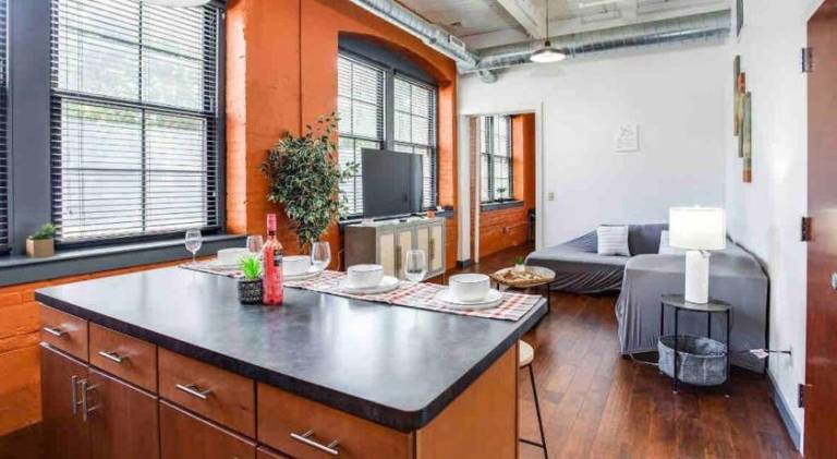 Rental apartment with 1 room for 4 persons in Rochester, NY