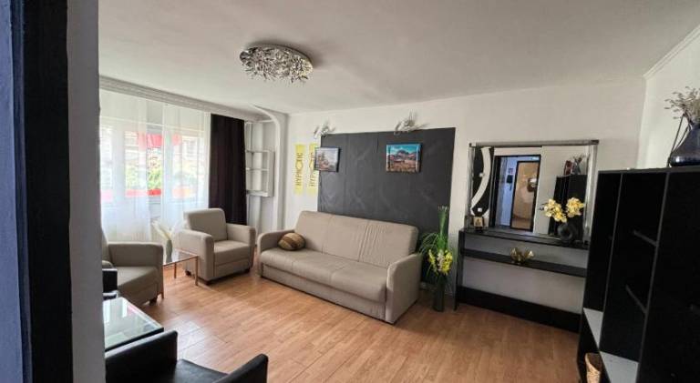 Apartment Pitesti