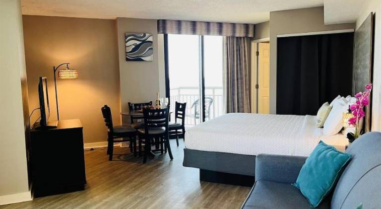 Holiday apartment with pool & jacuzzi in Myrtle Beach, SC