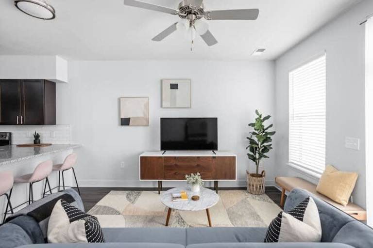 Rental apartment with pool, barbeque & fast internet in Marion, IN