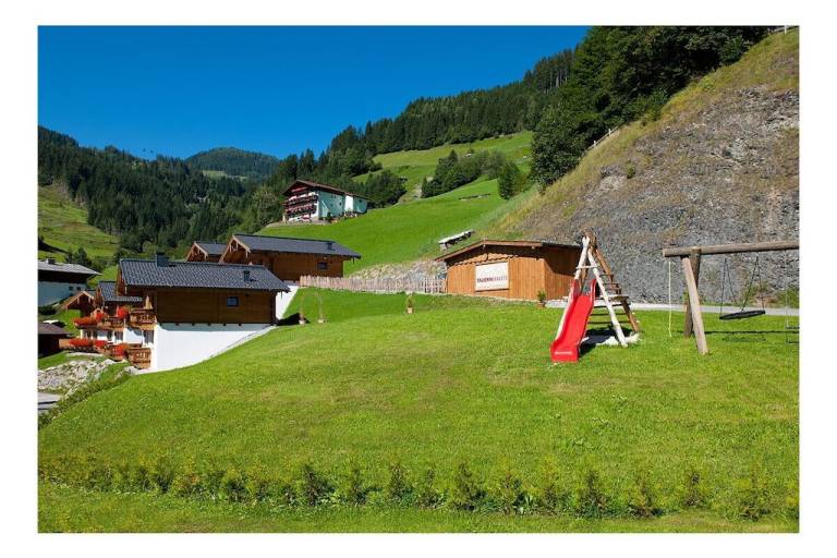 Chalet with garden, barbecue & sauna | Close to the ski | Dogs allowed — photo 4
