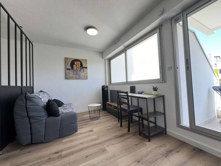 Renovated studio near beach, La Rochelle — photo 3