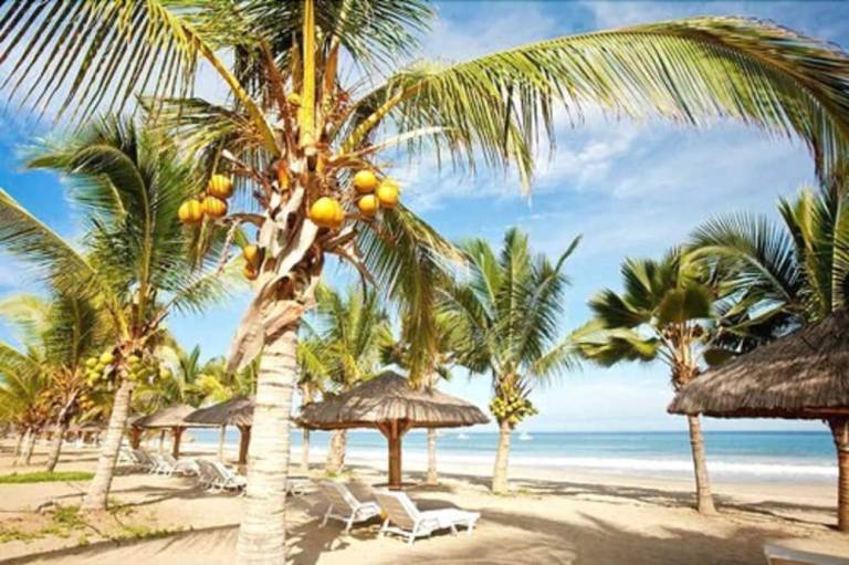 Punta Sal Suites & Bungalows Resort