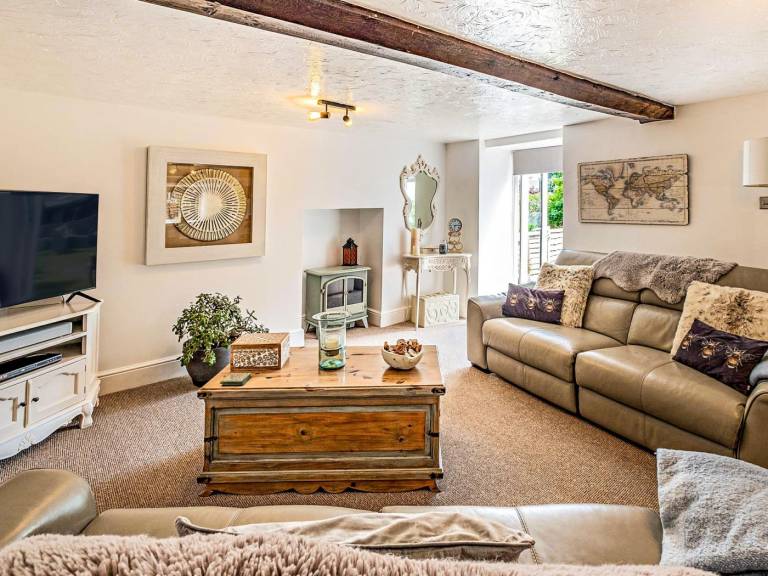 Fully equipped cottage with yard & barbecue | Pets are welcome — photo 2