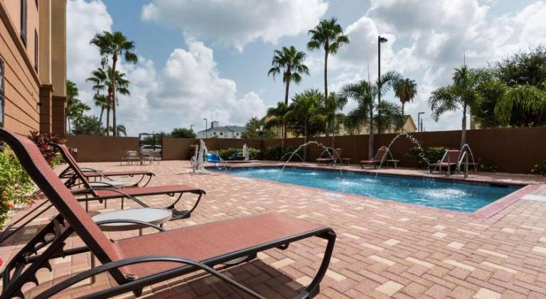 Hampton Inn & Suites Pharr — photo 2