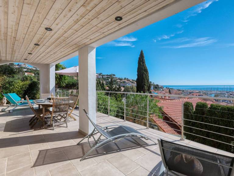 Superb villa with sea view, air conditioning, close to beach, parking, pets allowed — photo 2
