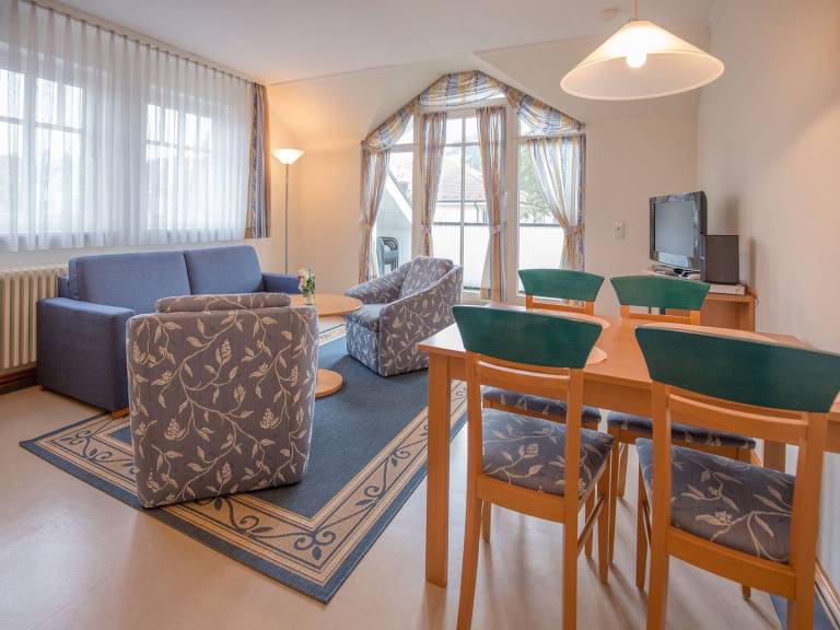 Komfort Ferienwohnung mit 2 Schlafzimmern und Balkon im Dachgeschoss in Binz