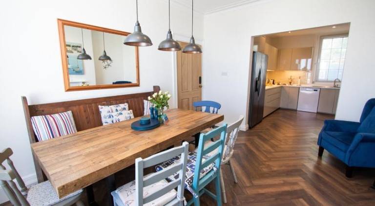 Beach View - A Truly Stunning House Opposite The Sea! Sleeps 10! Families, Friends, Contractors and — photo 4