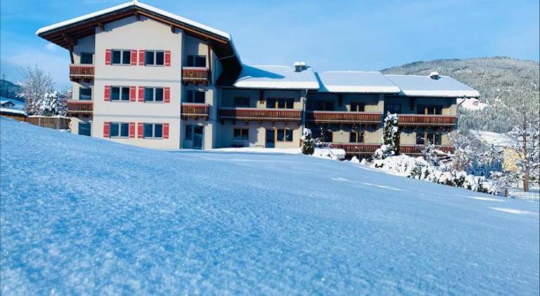 Holiday apartment with pool, patio & grill in Flachau
