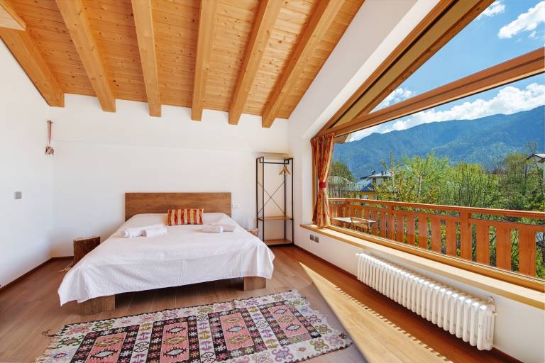 Affittacamere Nene – Attic Room with Mountain View and Terrace — photo 3