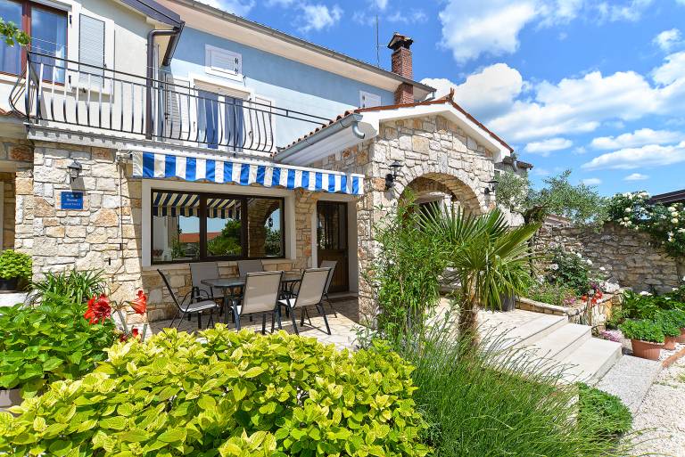 Family-friendly holiday apartment with BBQ | Pets are welcome — photo 3