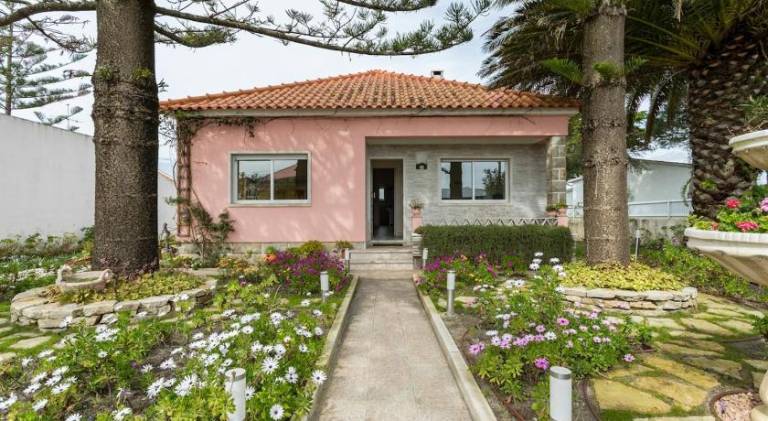 House with yard, barbecue & terrace — photo 4
