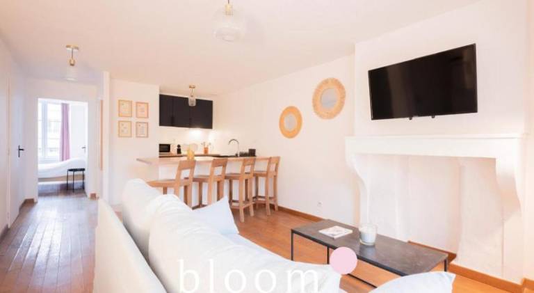 Rental apartment with 2 rooms for 4 persons — photo 2