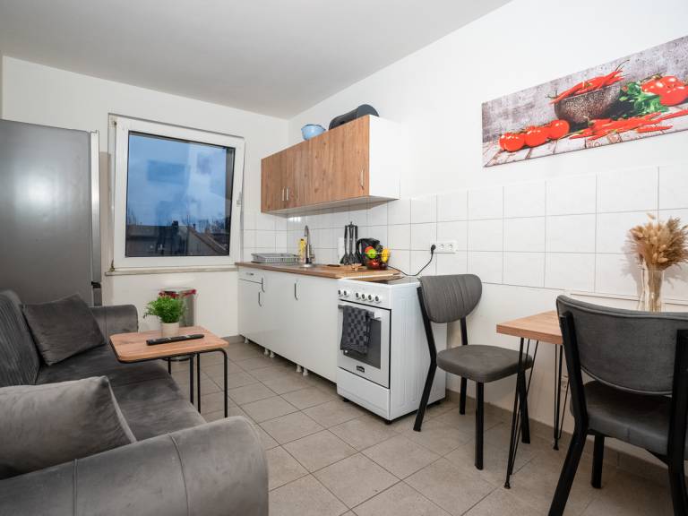 Rental apartment with patio | Suitable for remote work — photo 4
