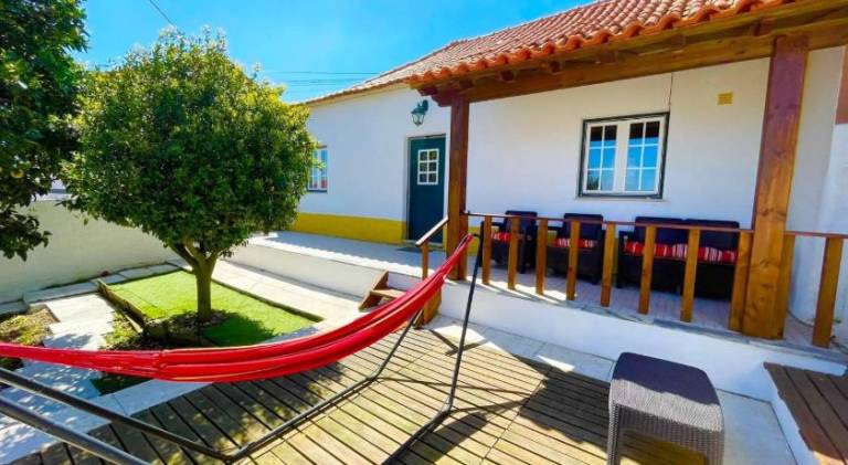 House with patio, garden & grill | Dogs allowed in Leiria