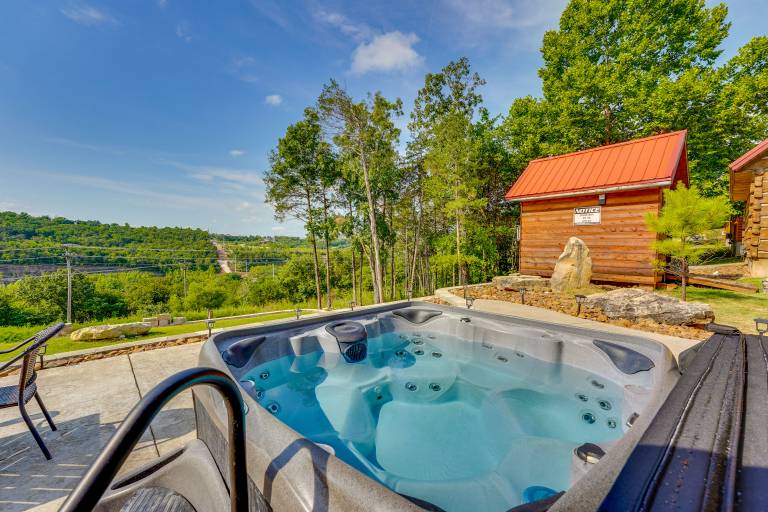 Branson Antler s Lodge Cabin w Private Hot Tub