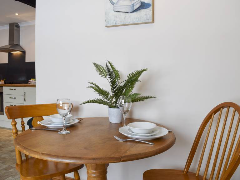 Family-friendly cottage with yard | River view | Pets allowed — photo 5