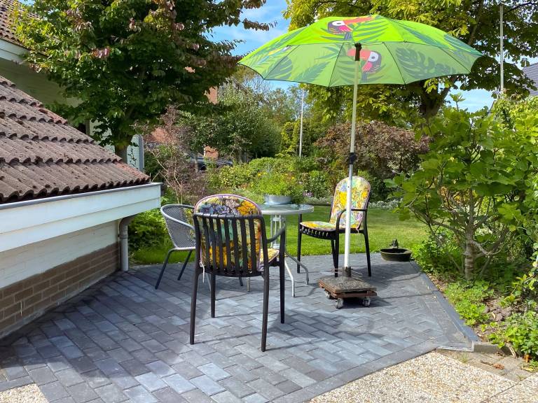 House with patio — photo 3