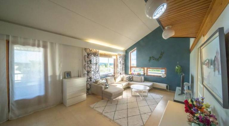 Rental apartment with 4 rooms for 12 persons — photo 2