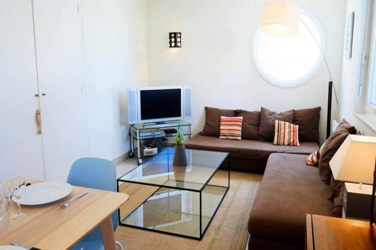 Holiday apartment with yard & patio | Garden view — photo 4