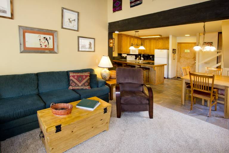 Condo with jacuzzi, sauna & BBQ | Close to the ski | Pet-friendly — photo 2
