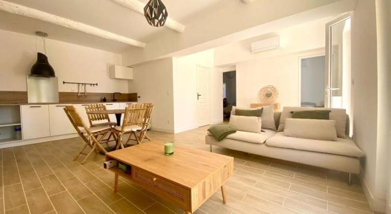 Rental apartment with 2 rooms for 4 persons — photo 2