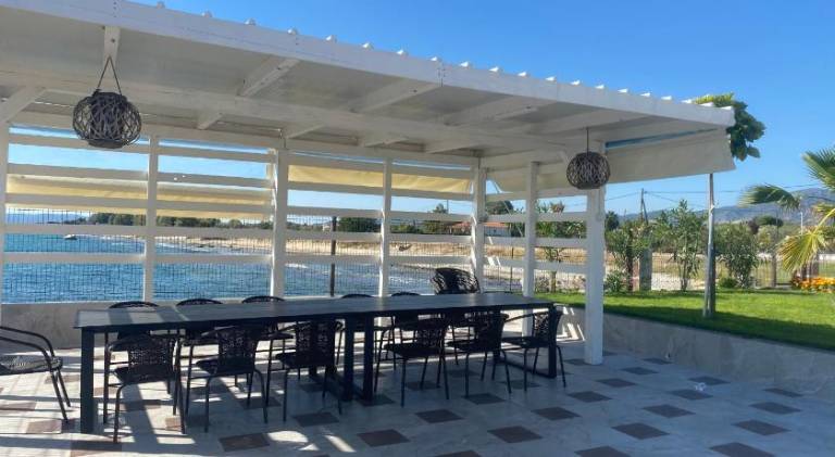 Beautiful villa with yard, patio & BBQ | Beach nearby | Dogs allowed — photo 5