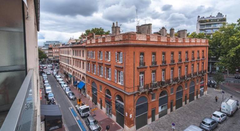Hotel Ours Blanc - Place Victor Hugo — photo 4