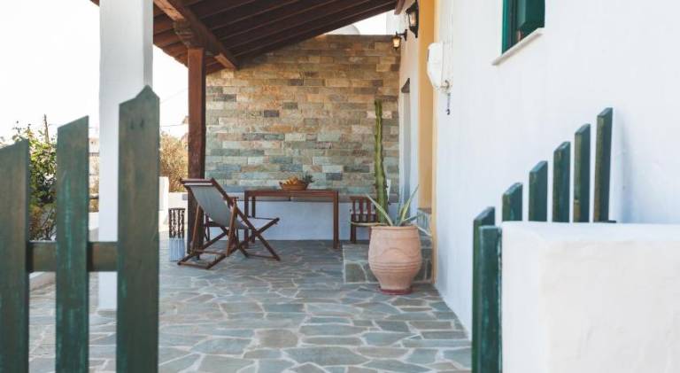 House with 2 rooms for 9 persons in Rhodes